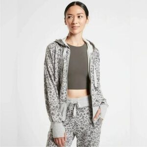 Athleta printed balance hoodie Leopard Women's size Medium animal gray A2
